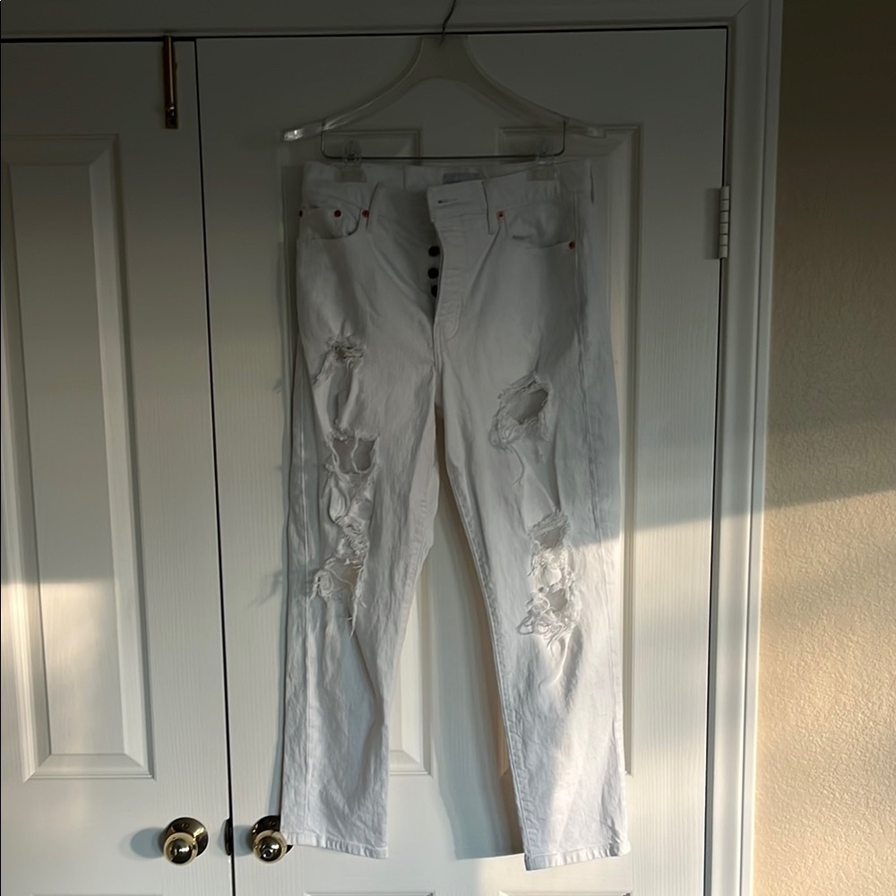 Lucky Brand White Distressed Straight Leg Pants